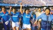 马拉多纳征服亚平宁！1987年率领那不勒斯首夺意甲冠军！