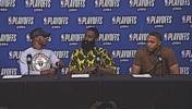 保罗这是对哈登说了啥？哈登直接对着保罗比中指 气氛十分尴尬