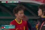 半场不到中国女足换人！第36分钟张馨替补登场，换下娄佳惠